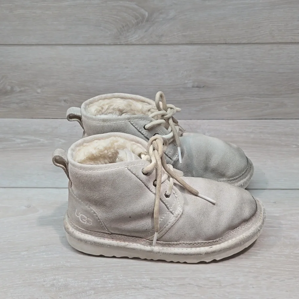 Ugg Australia Kids Girls High Top Leather Sheepskin sneakers shoes boots sz 1